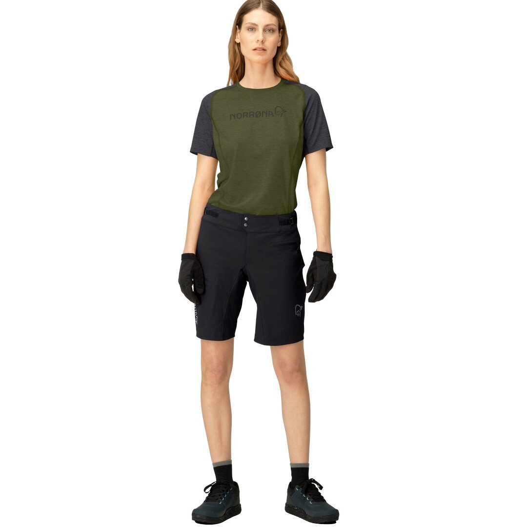Norröna fjörå flex1 light Shorts (W) Caviar Black