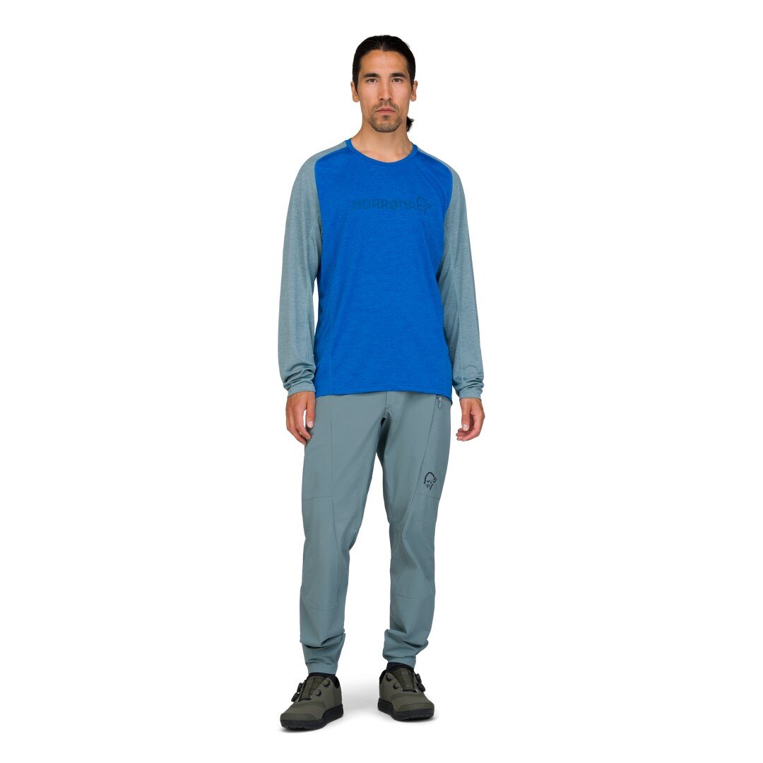 Norröna fjörå equaliser lightweight Long sleeve (M) Skydiver